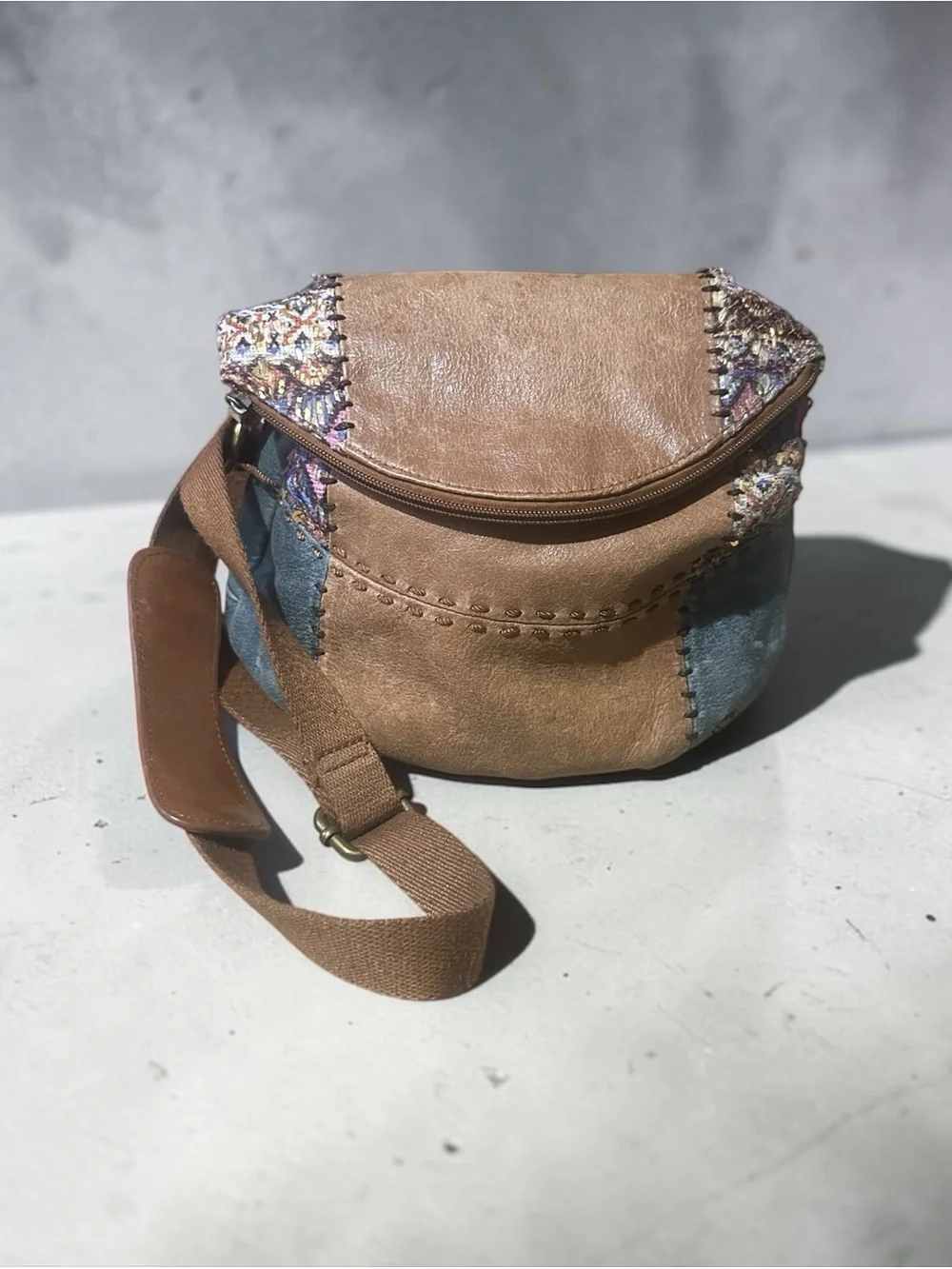 The Sak Deena Vintage Hobo Crossbody Shoulder Bag Distressed Boho Patchwork